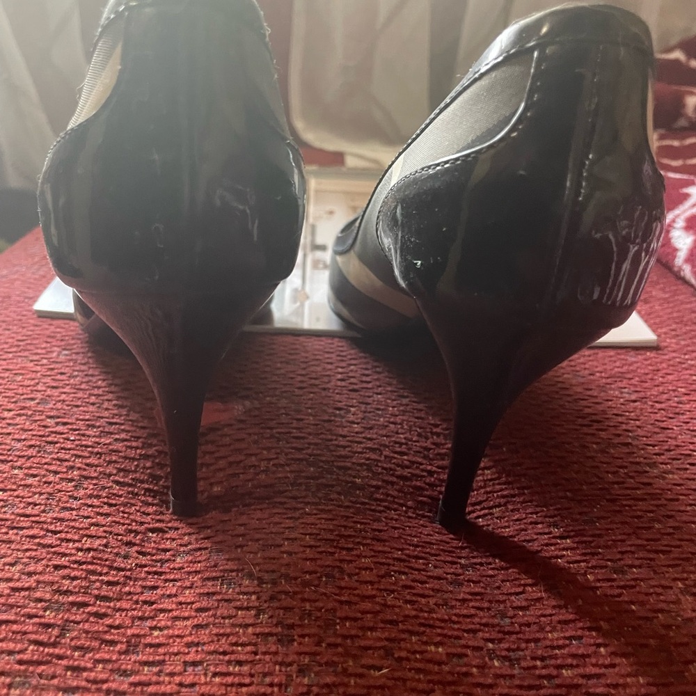 Burberry Checkered Black and Cream Heels - Picture 7 of 13